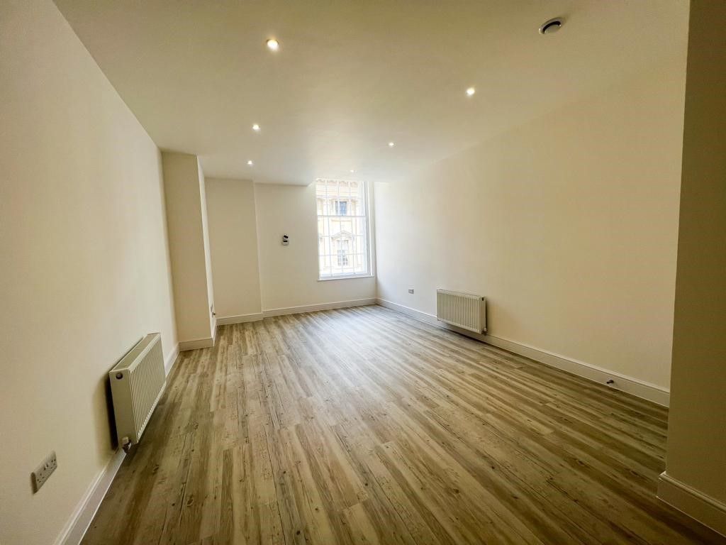 Property photo 2 of 7 Living Room