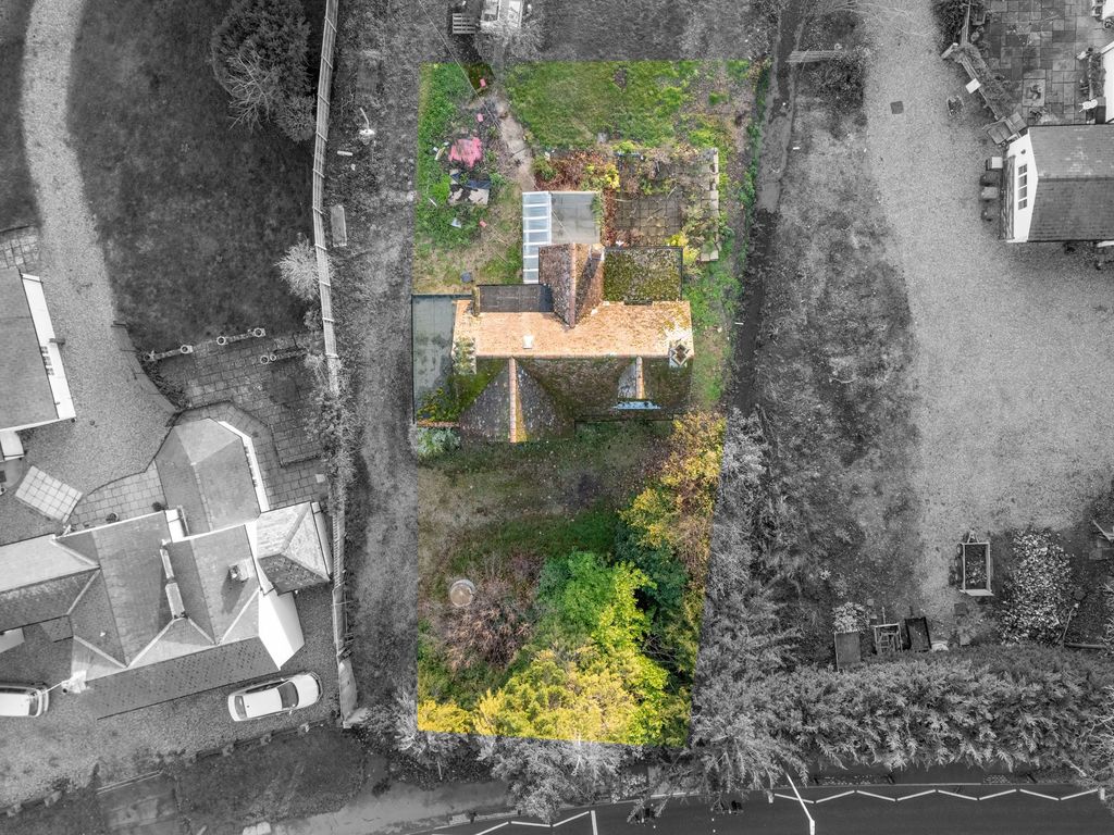 Property photo 2 of 23