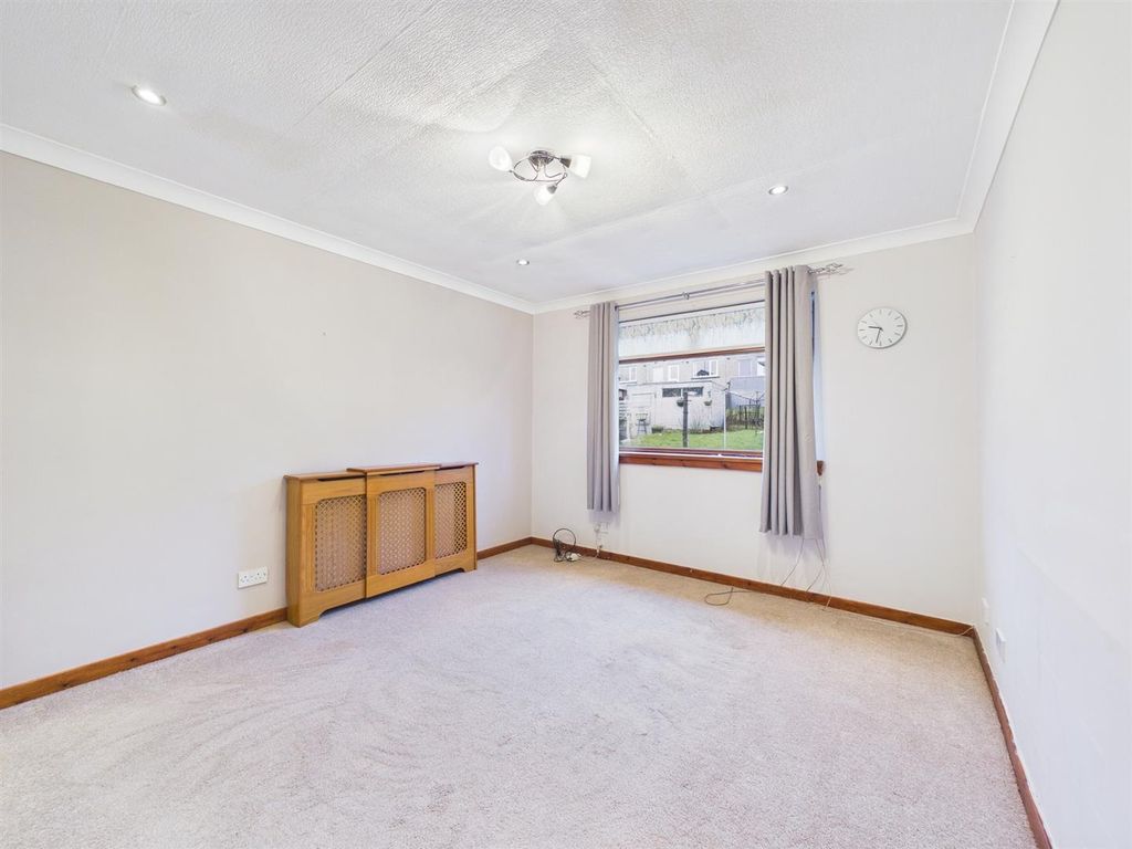 Property photo 2 of 16 Cam01486G0-Pr0968-Still004.Jpg