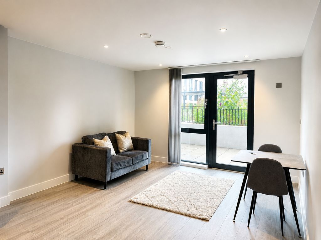 Property photo 2 of 13 Living Space