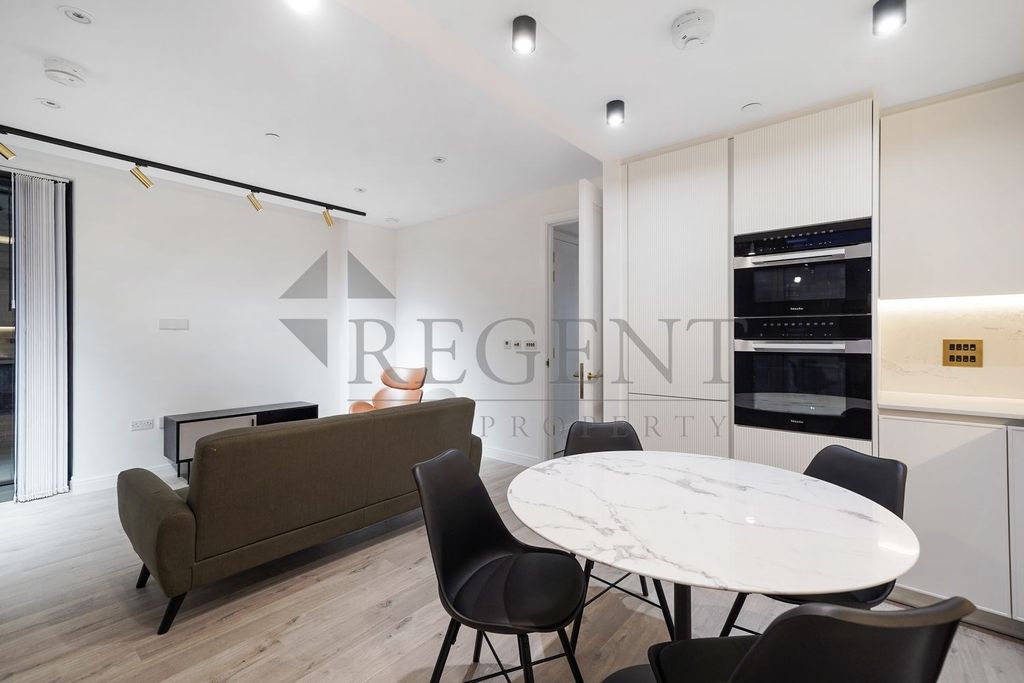 Property photo 3 of 18 Open Plan