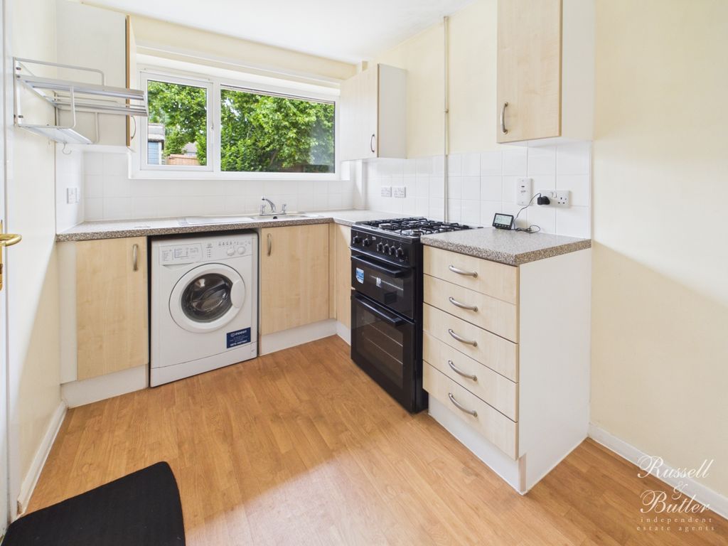 Property photo 3 of 7 Cam02127G0-Pr0442-Still005