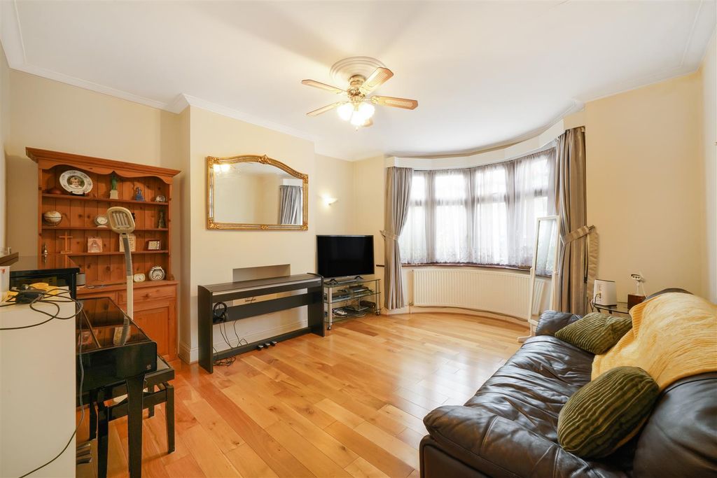 Property photo 2 of 15 16 Greenford Road - Lllbzk2Ifwmllqnrrdjx.Jpg