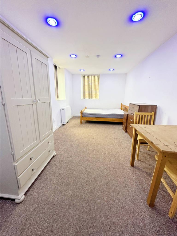 Property photo 2 of 4