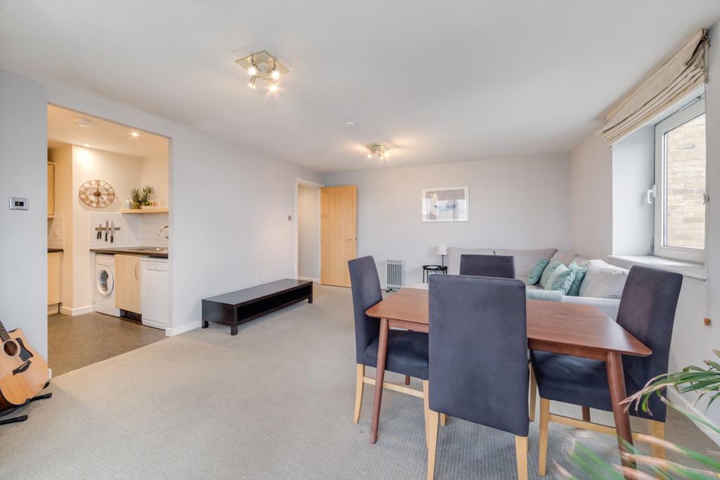 Property photo 1 of 11 Image