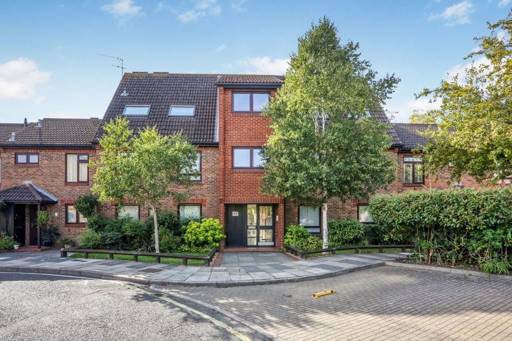 Property photo 1 of 12