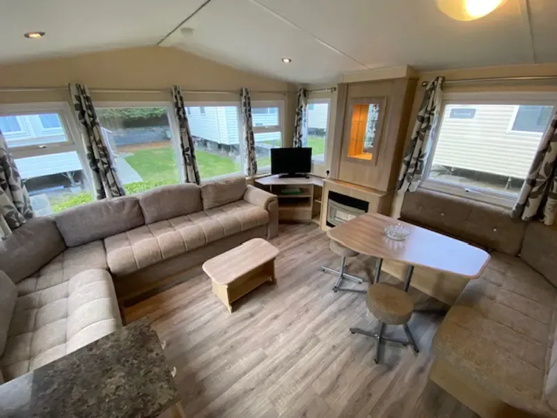 Property photo 3 of 9 Img 4786