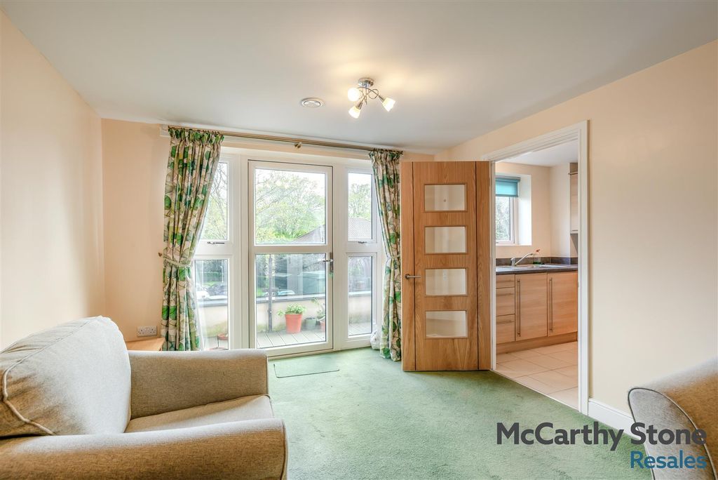 Property photo 3 of 29 8688500-Interior13.Jpg