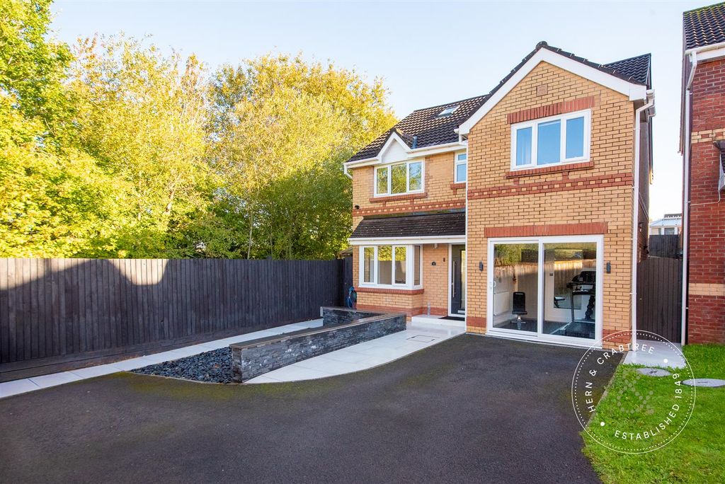 Property photo 1 of 41 Ramsons-Way-New-Front-2.Jpg