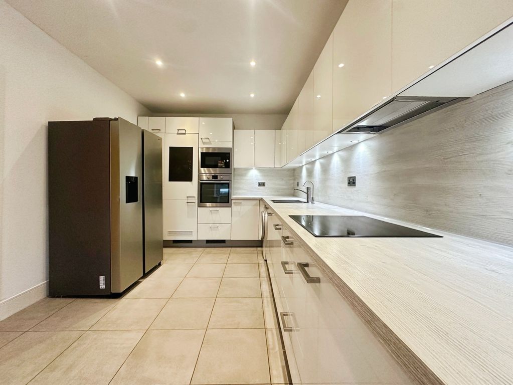 Property photo 2 of 11 Pbox-Img.Jpg