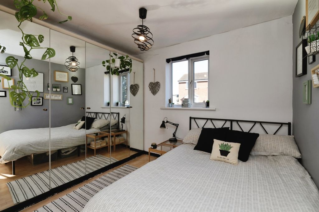 Property photo 1 of 7 Pbox-Img.Jpg