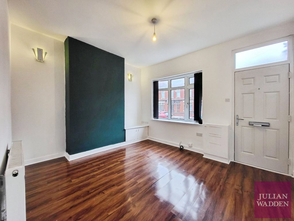 Property photo 3 of 13 Picture 3