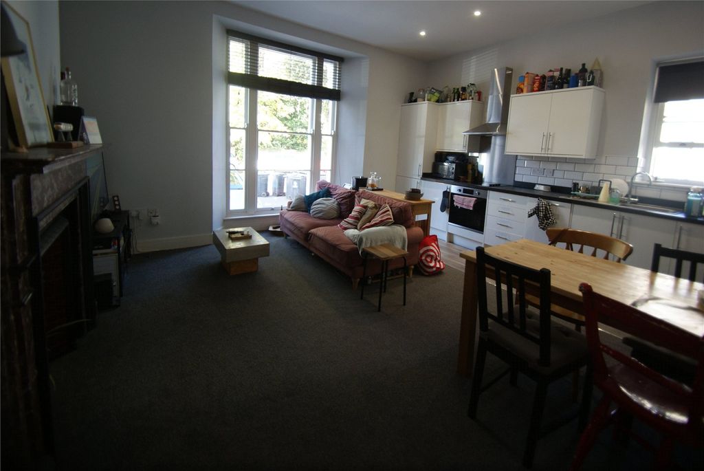 Property photo 2 of 7 Picture No. 06