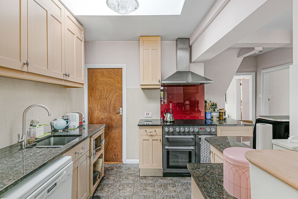 Property photo 3 of 14 Kitchen