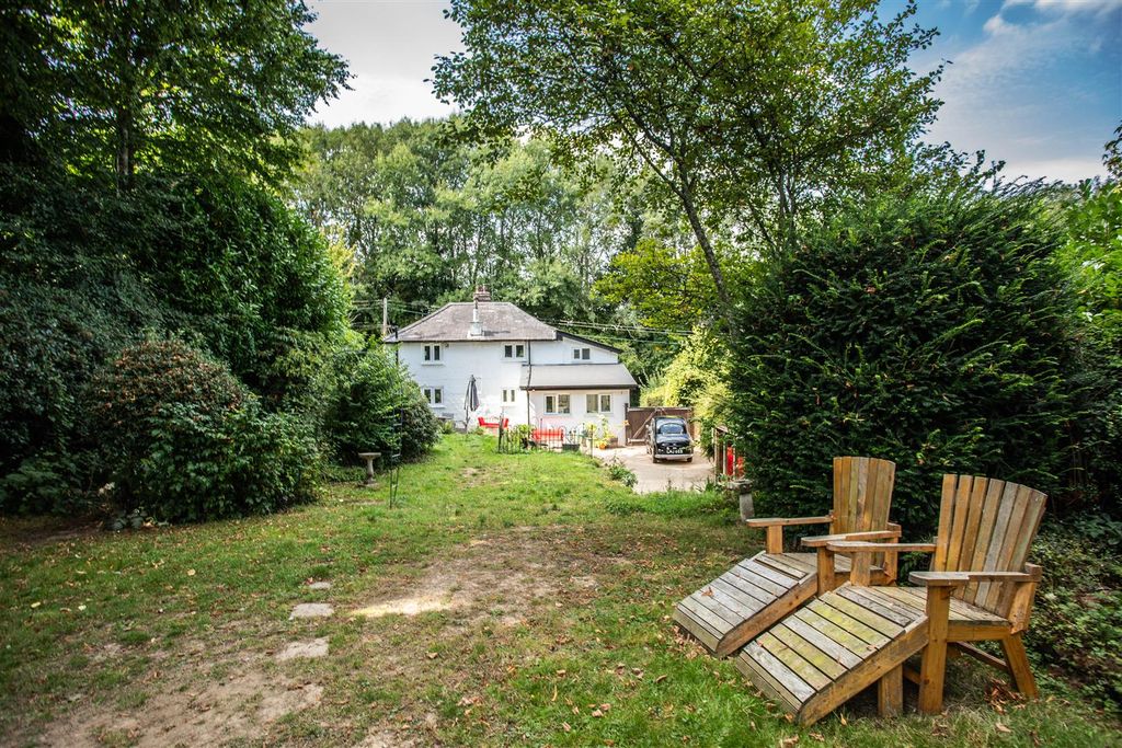 Property photo 1 of 22