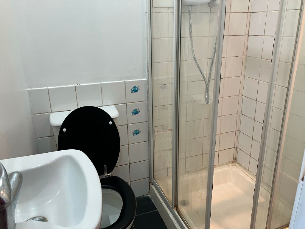 Property photo 3 of 3