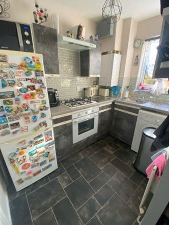 Property photo 1 of 3