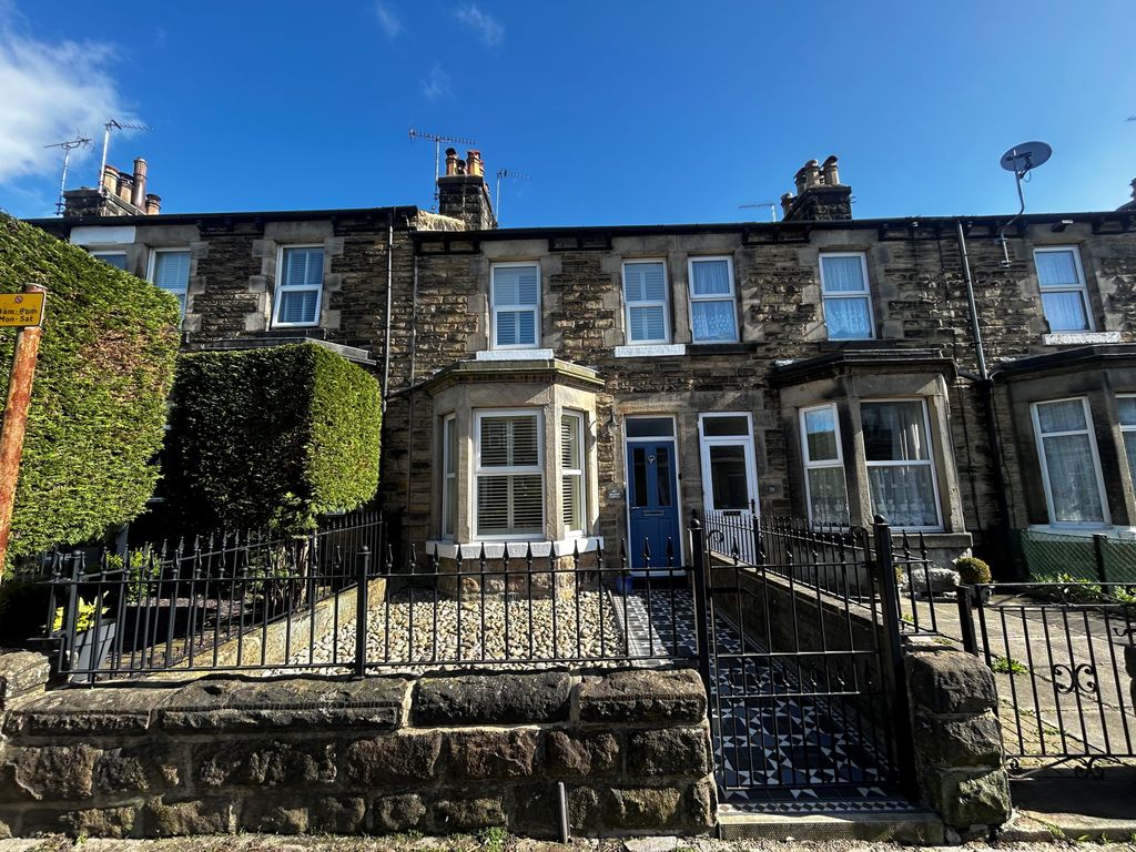 Property photo 1 of 11 Front