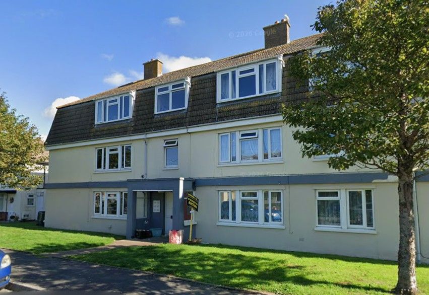 Property photo 1 of 3