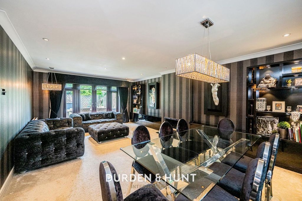 Property photo 3 of 42 Manor-23.2.Jpg