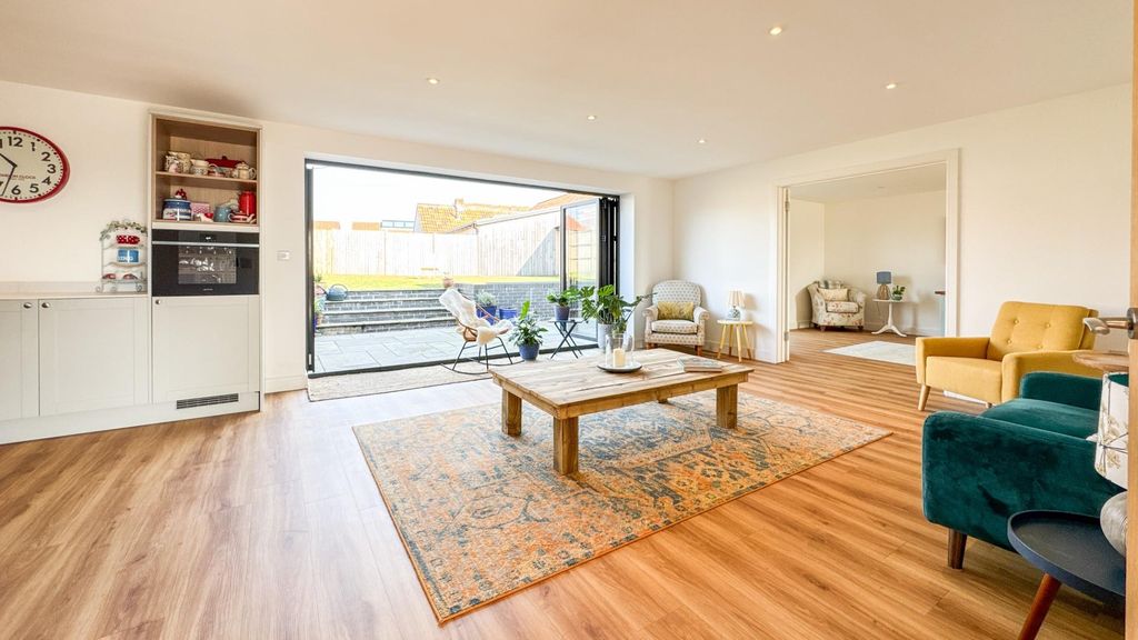 Property photo 2 of 38 Untitled-4689.Jpg