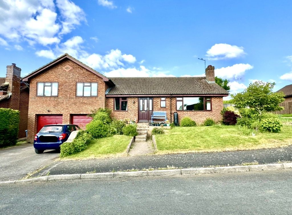 Property photo 3 of 13