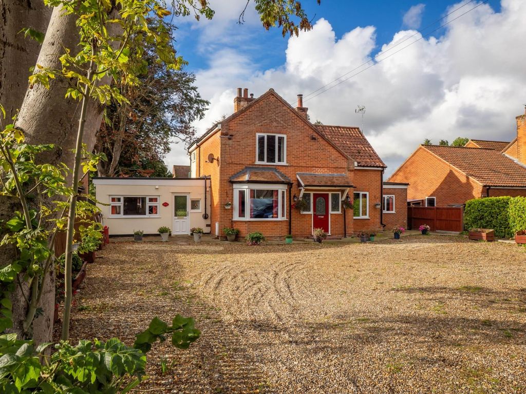 Property photo 1 of 35