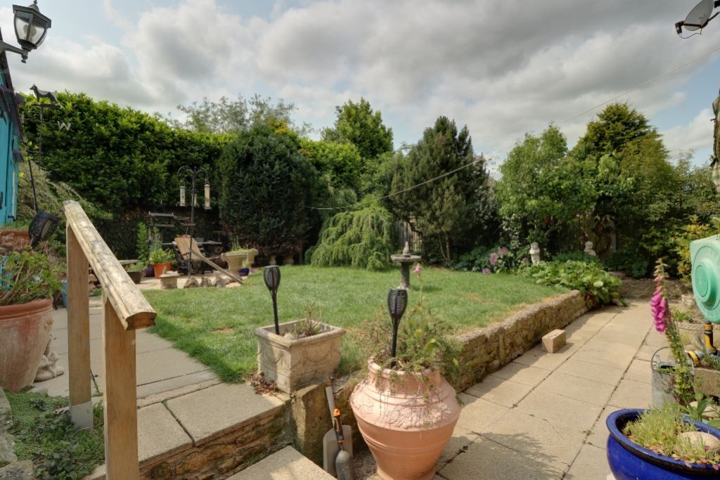 Property photo 2 of 19 Back Garden