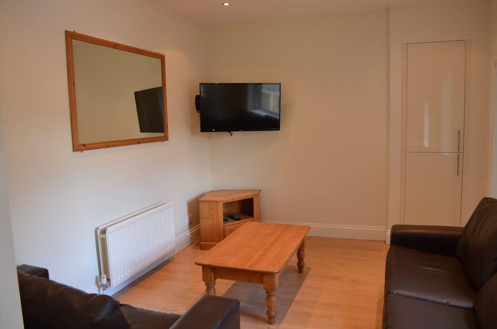 Property photo 1 of 8 5B788544-Baff-414B-8Ad3-9F32E4Aff6E3.Jpg