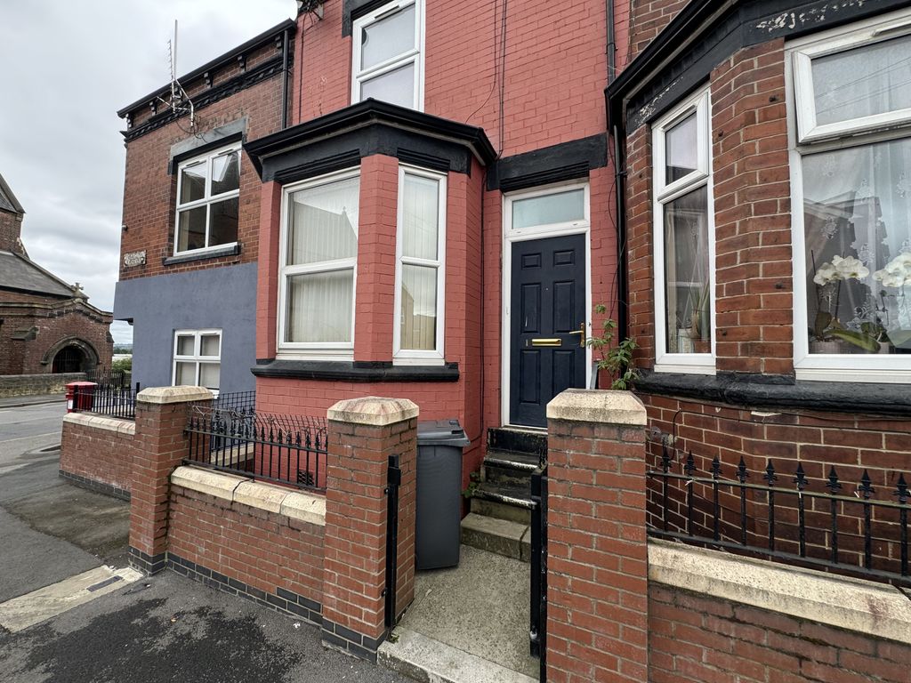 Property photo 1 of 8