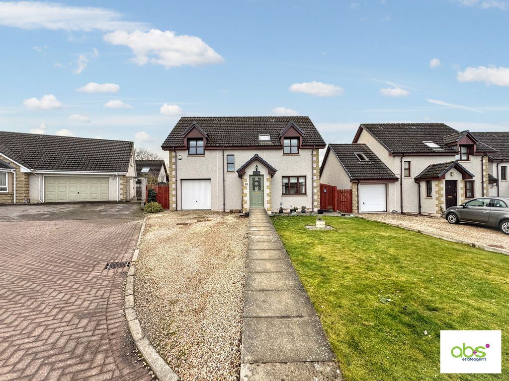 Property photo 1 of 32