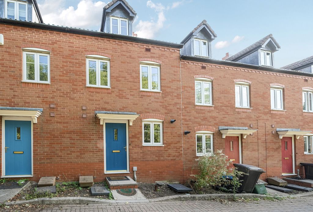 Property photo 1 of 18 1335477-5-6893192...