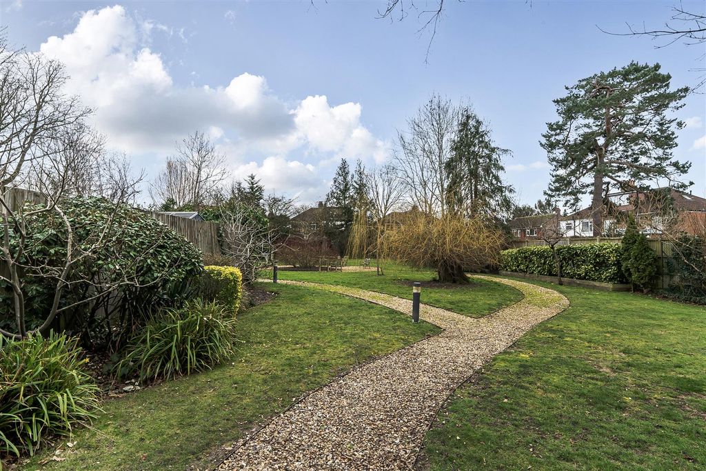 Additional image 4 of 2 bed flat for saleMarsh Road, Pinner HA5