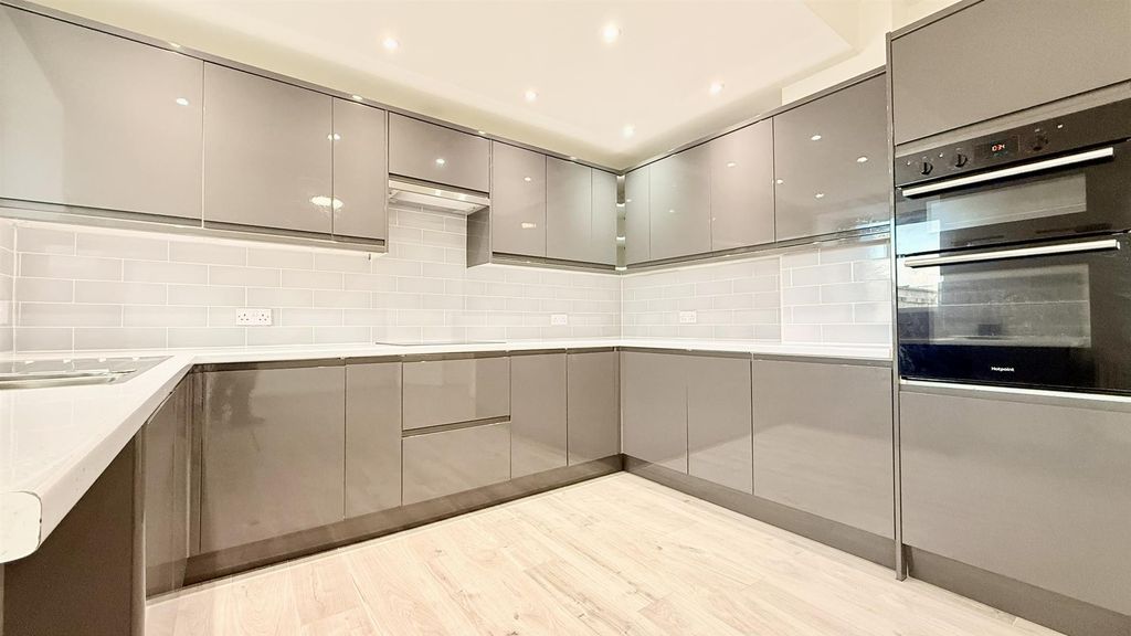 Property photo 3 of 17 Fullsizerender-15.Jpeg