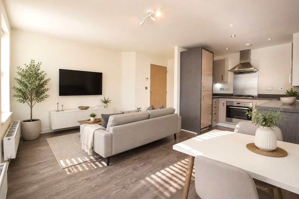 Property photo 1 of 13 Open Plan Living