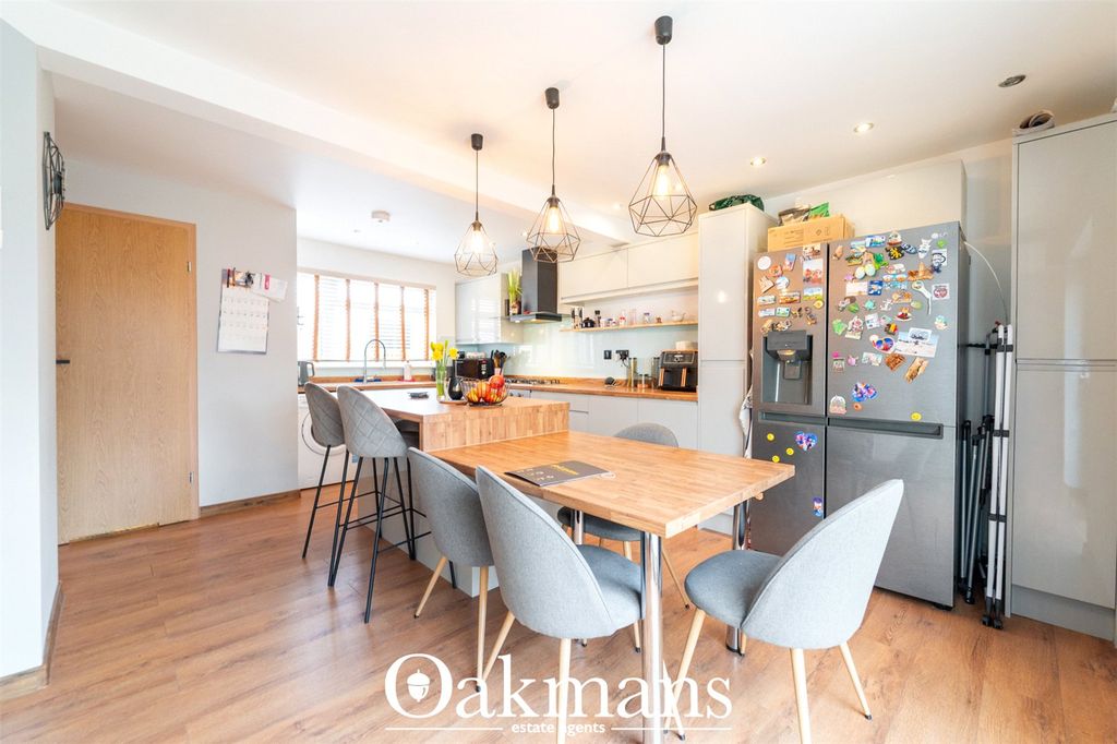 Property photo 3 of 27 Picture No. 14