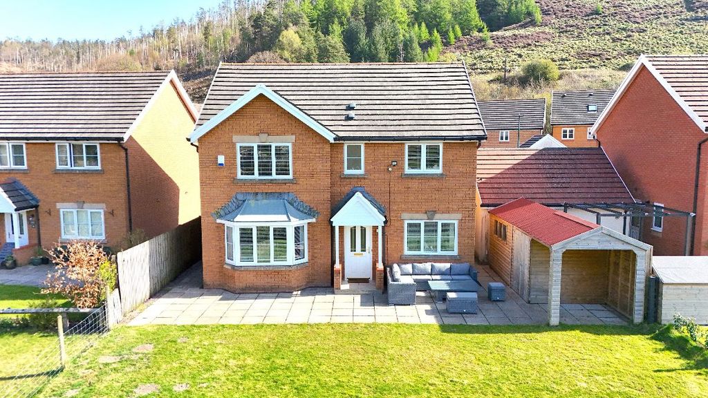 Property photo 1 of 50