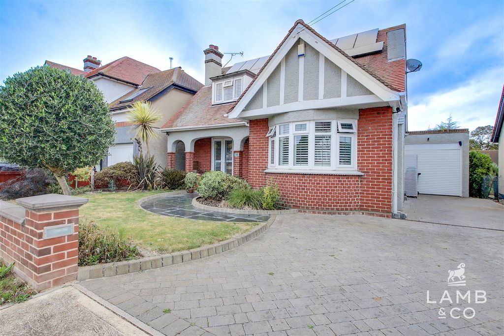 Property photo 1 of 25 Outside