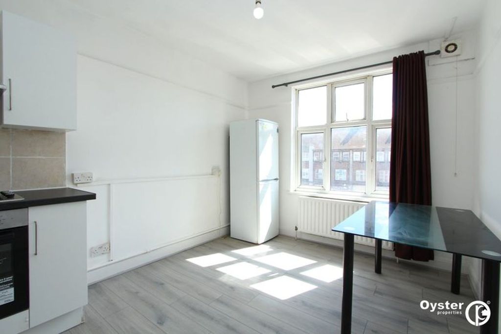 Property photo 2 of 11 Reception