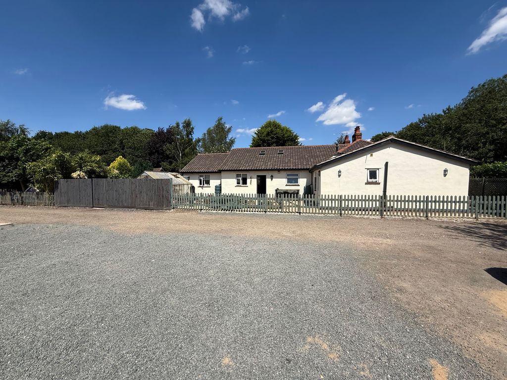 Property photo 1 of 33