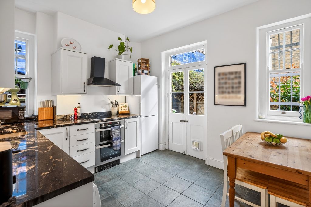 Property photo 3 of 13 Kitchen