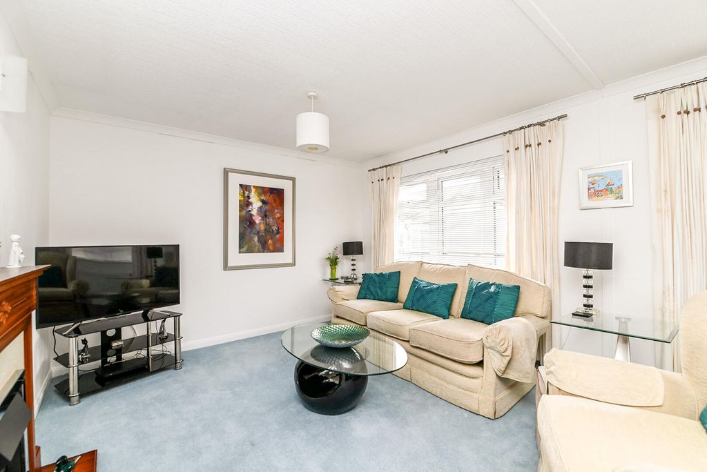 Property photo 3 of 19 3.Jpg