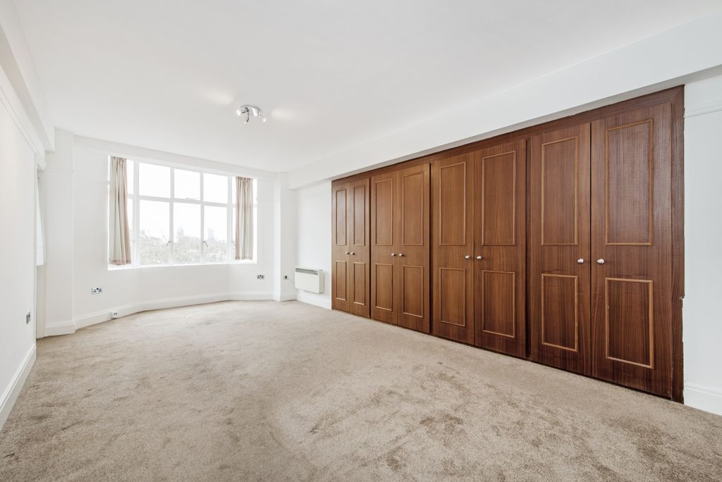 Property photo 1 of 8 1