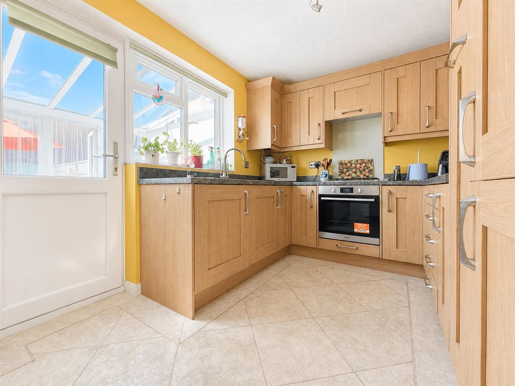 Property photo 3 of 18 C0307287-F070-4C59-B474-C3178827768F.Jpg