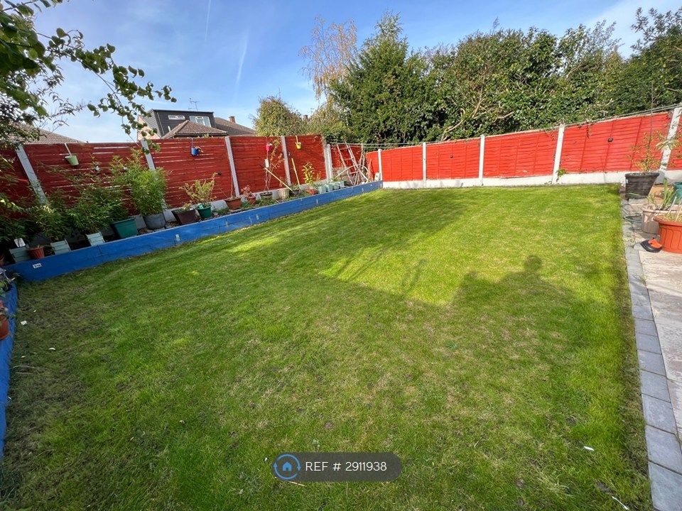 Property photo 2 of 13