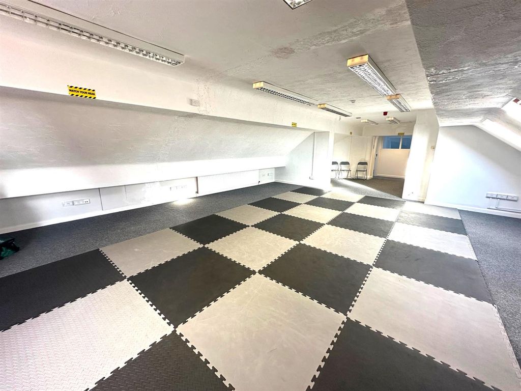 Property photo 3 of 9 Img_1943.Jpg