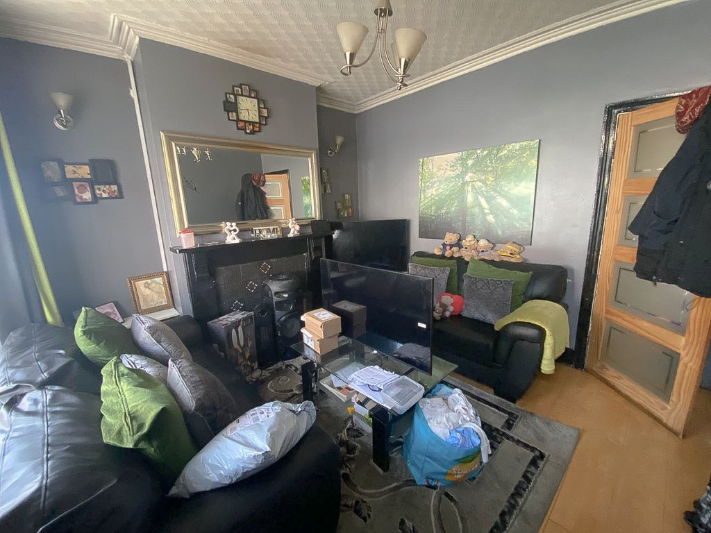 Property photo 2 of 16