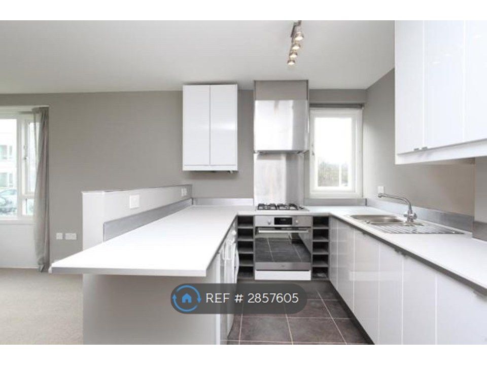 Property photo 2 of 9 Kitchen / Diner / Reception