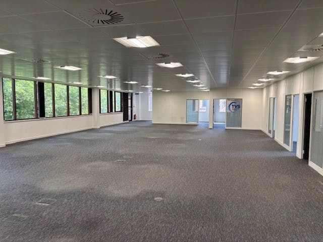 Property photo 2 of 3 Offices