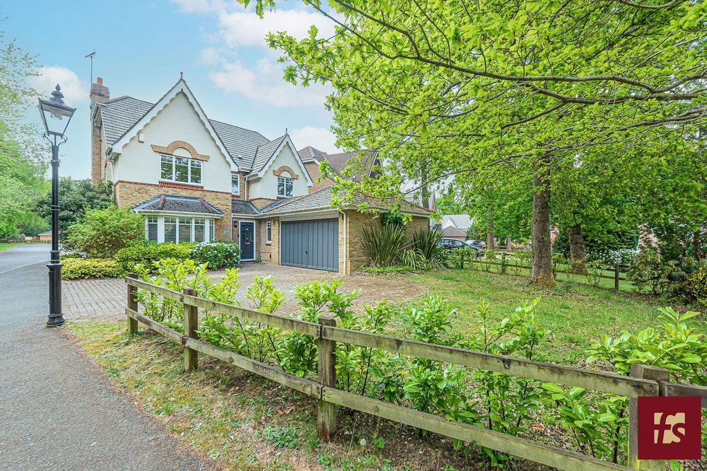 Property photo 1 of 23